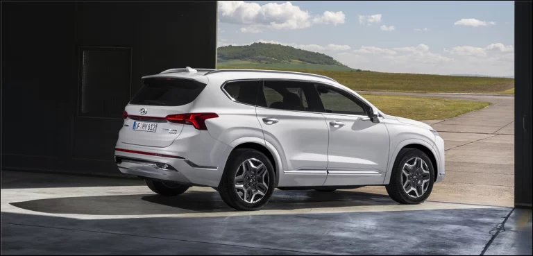 Hyundai Santa Fe Hibrit fiyat listesi ve özellikleri